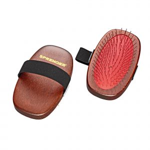 Mane brush, Measures 115 x 70 mm